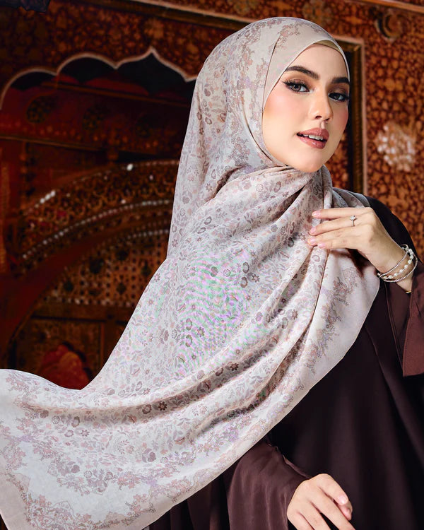 TR SHAWL IVORY COTTON IN ETHEREAL