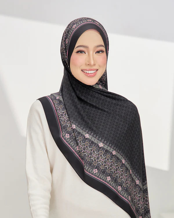 TR SHAWL IVORY COTTON IN ETHEREAL