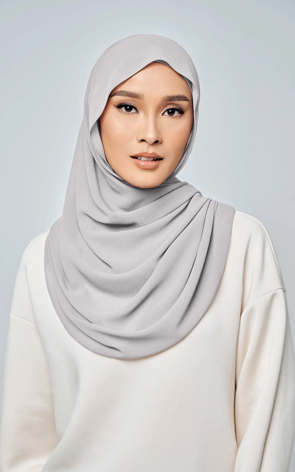 AL HUMAIRA DAFNE WITHOUT CHIN