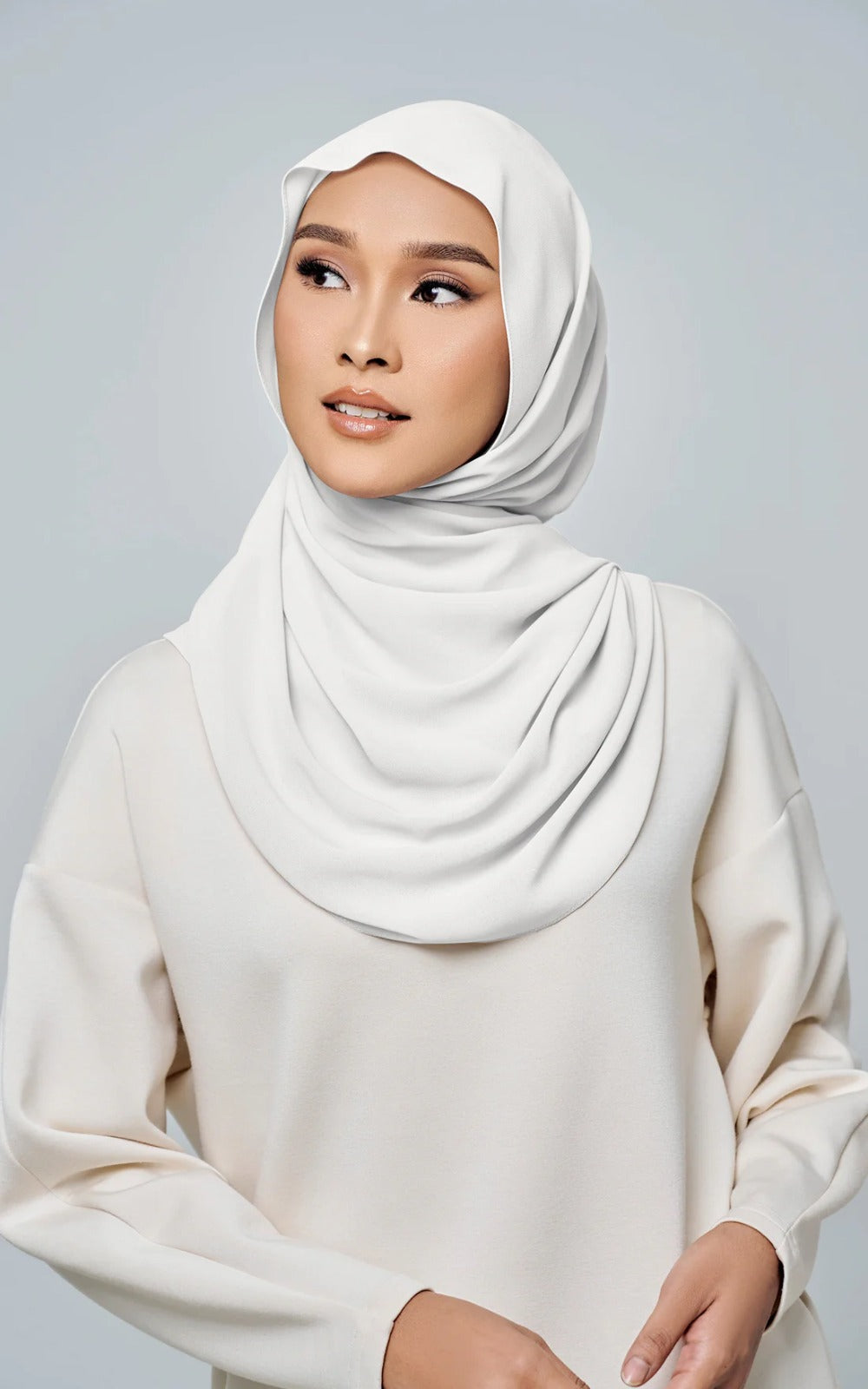 AL HUMAIRA DAFNE WITHOUT CHIN